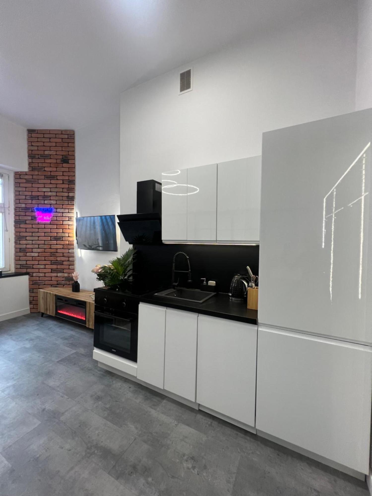 Loft W Centrum Z Jacuzzi ヴロツワフ エクステリア 写真